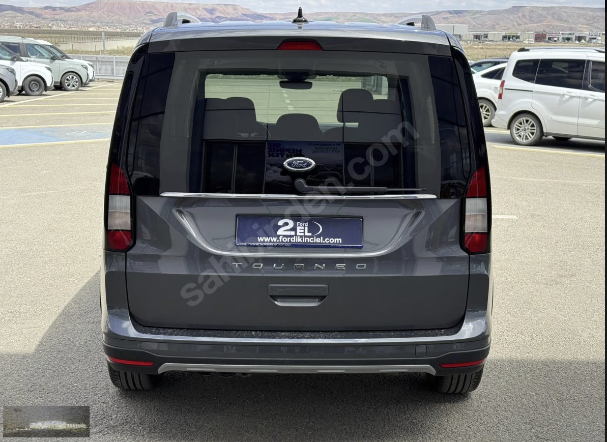 FORD TOURNEO CONNECT ACTİVE HATASIZ 2023 MODEL